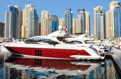 dubai yacht red