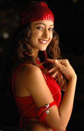 Heroine Ileana Aata movie stills pics1 Heroine Ileana Aata movie stills pics1