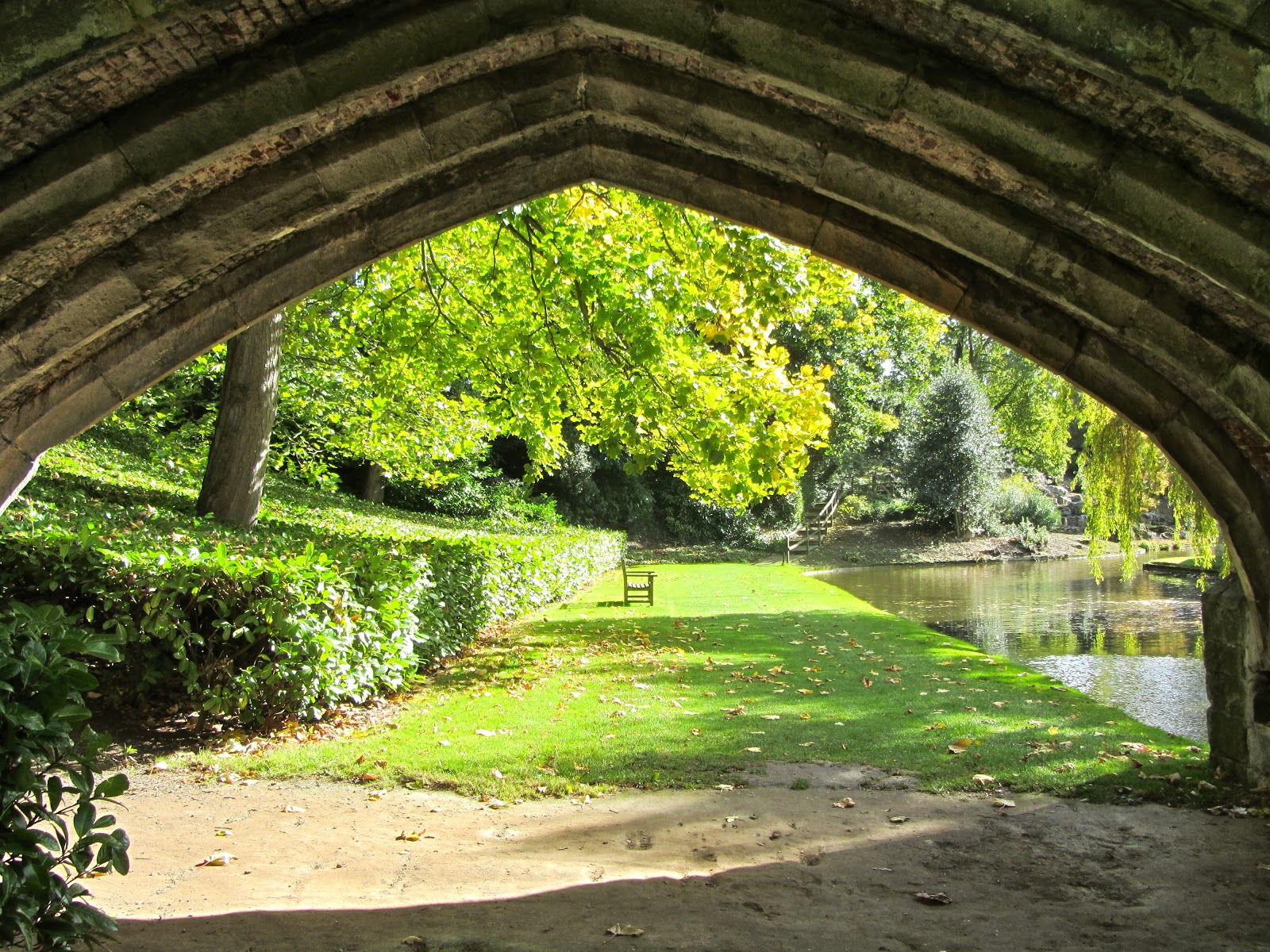 Miss Immy's London Eltham Palace & Gardens