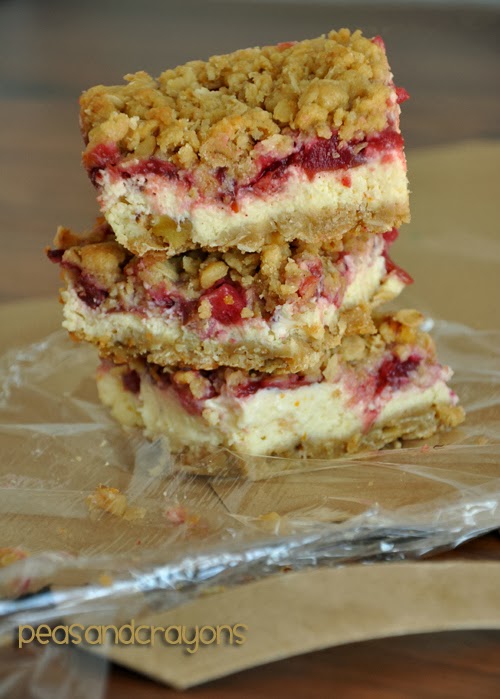 Cranberry Streusel Cheesecake Bars