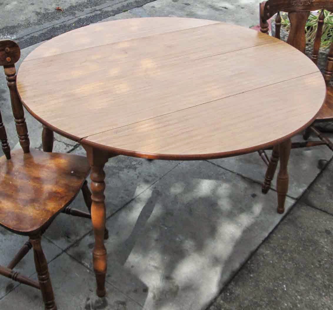 UHURU FURNITURE & COLLECTIBLES SOLD Formica Top, DropLeaf Table 60