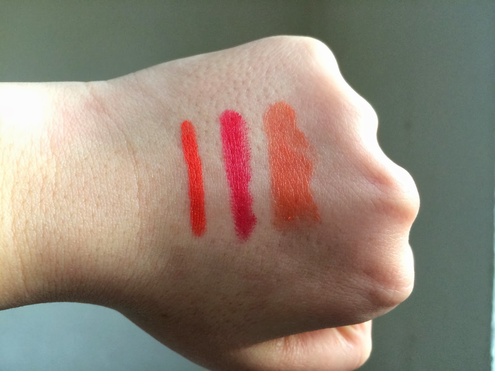 Revlon Swatches Matte Balm Audacious, Lacquer Balm Provocateur, Lip Butter Tutti Frutti