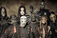 5 Band Metal Amerika Terbaik Band metal Amerika? Bukannya musik metal itu berasal dari Inggris? Memang, boleh jadi heavy metal itu aslinya dari Inggris. Namun popularitas dan pengaruhnya sudah merambah ke penjuru dunia. Di Amerika sendiri, band-band dengan aliran ini memiliki peran penting tersendiri. Hal itu bisa terlihat mulai dari tahun 80-an. Beberapa band metal asal Amerika pun bermunculan. Sebagian bahkan bisa merangkul banyak fans dari seluruh dunia. Dengan demikian, secara otomatis karya mereka bisa menjangkau lebih banyak massa. Berikut ini kami rangkum 5 band beraliran metal yang terbaik dan sangat popular. Jom 1. Lamb of God Band yang satu ini sempat mengunjungi Indonesia di awal Maret tahun 2009 kemarin. Konsernya sukses sekali. Awalnya Randy Blythe dkk menamai band dengan “Burn the Priest”. Nama tersebut sekaligus jadi judul untuk album debut mereka, karenanya semua sepakat untuk mengganti sebutan menjadi “Lamb of God”. 2. Death Grup musik yang digadang-gadang sebagai pelopor aliran death metal. Adalah Chuck Schuldiner, yang menjadi gitaris sekaligus vokalis utama yang mendirikannya. Namanya simpel, Death, namun pengaruhnya tidaklah sederhana. Sang pendiri sudah meninggal di tahun 2001 akibat kanker otak. Kendati demikian, Death masih memiliki banyak penggemar setia.
