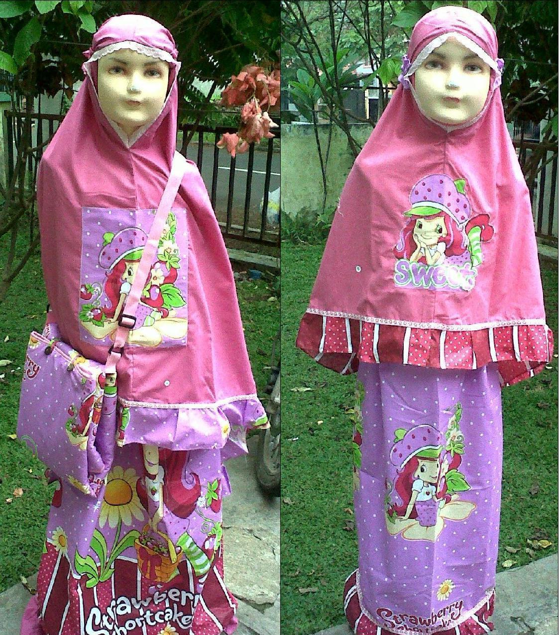 Mukena Anak Strawberry Shortcake Rumah Jivera mukena anak strawberry shortcake rumah jivera