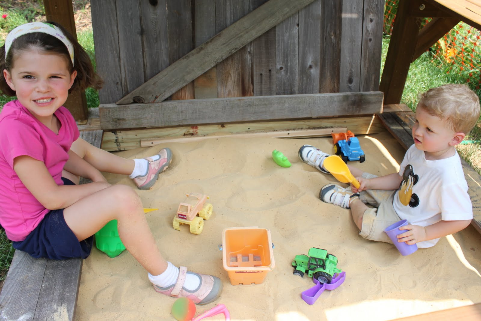 sandbox under playset