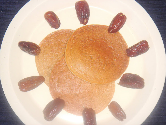 Eggless Dates Pancakes