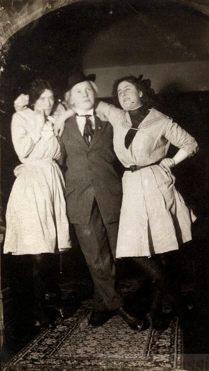 Interesting Vintage Photos Of Lesbian Loves Vintage Everyday