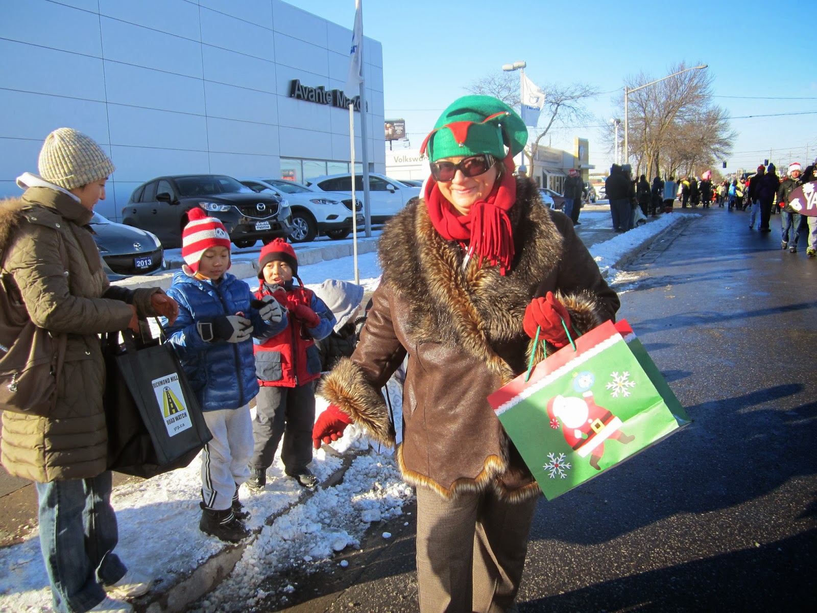 Delmanor News Richmond Hill Santa Claus Parade