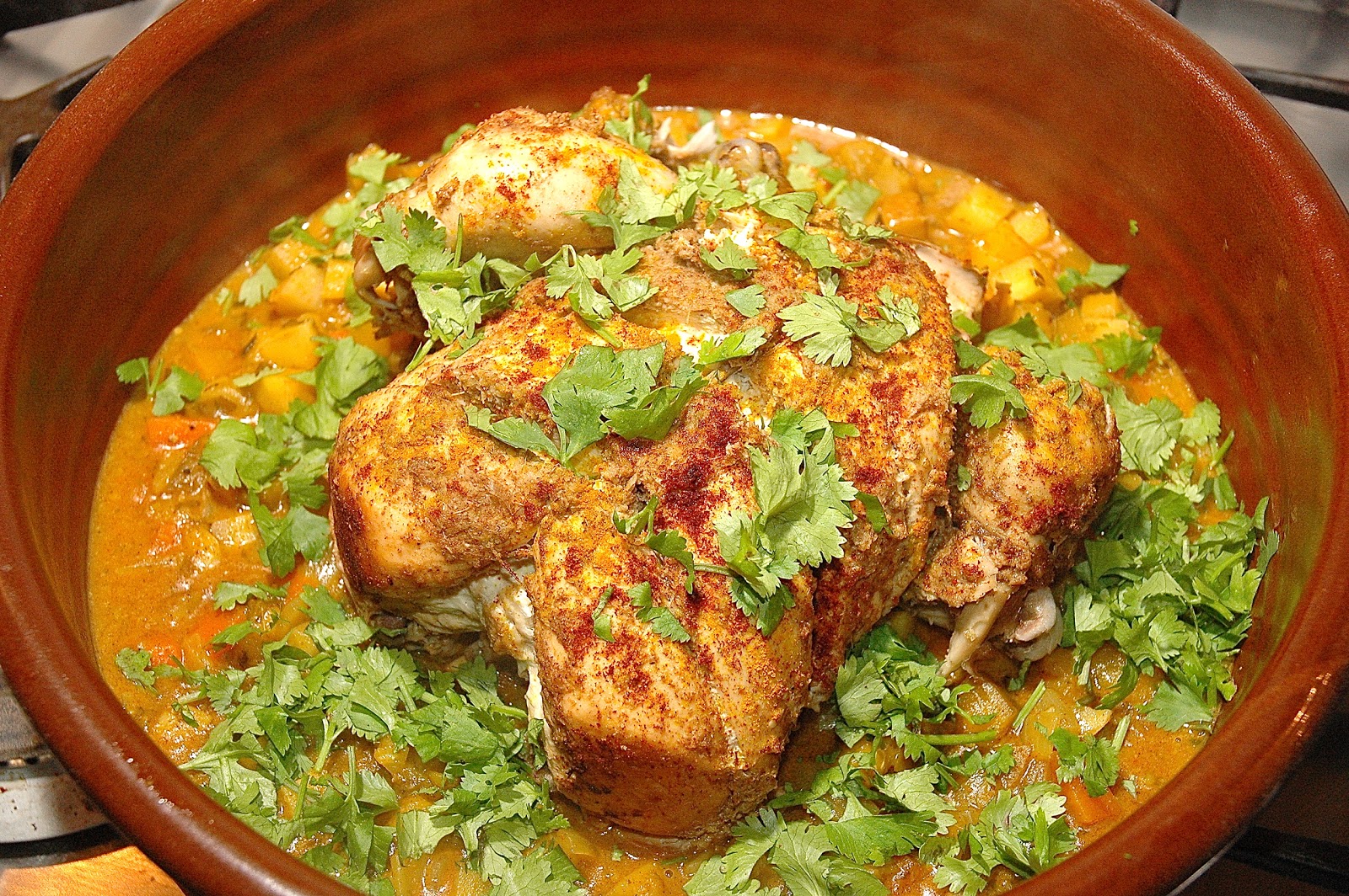 nueva cocina Ginger Pot Roast Chicken, Root Vegetable Masala