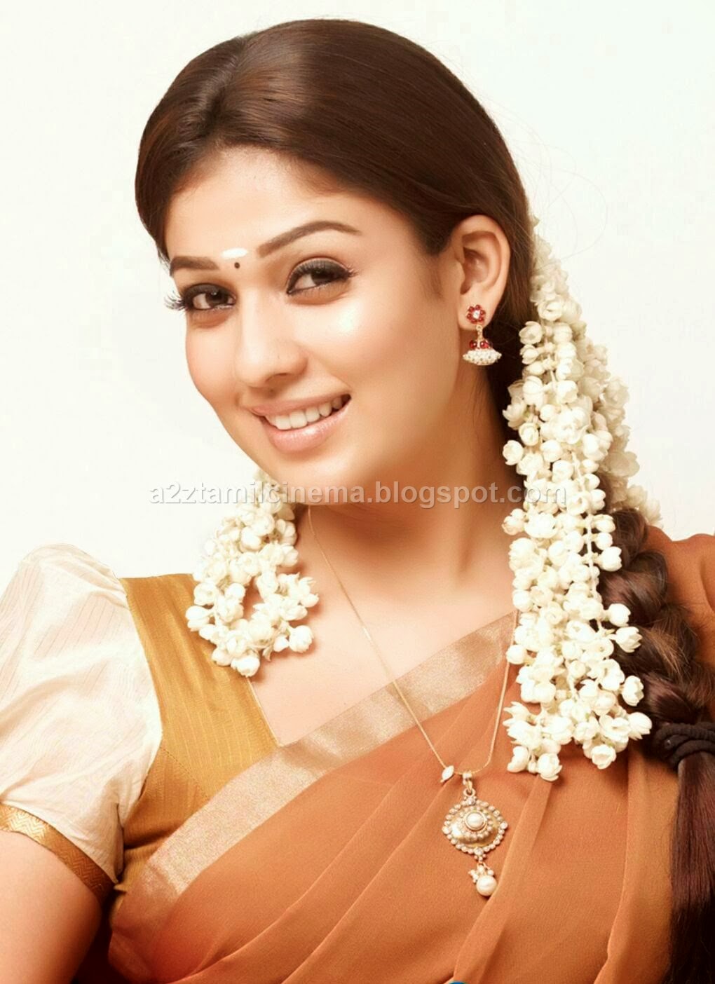 idhu kathirvelan kadhal nayanthara images 3 idhu kathirvelan kadhal