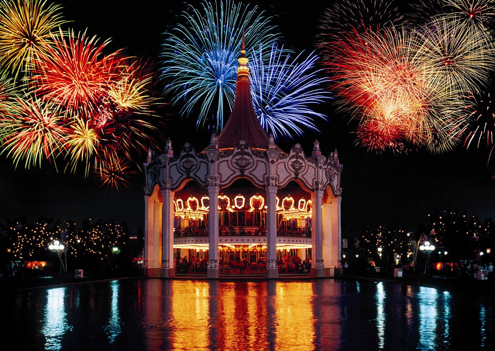 ChiIL Mama Six Flags Great America Hosts July 4th Fest Weekend THIS