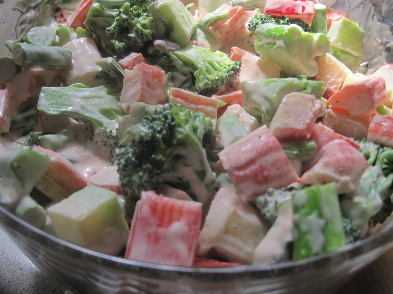 the mixed stew: Monday’s Bread Bowl: Supreme Broccoli Crab Salad