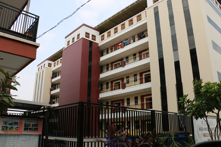 Bersilaturahmi di Yayasan Alquran Terbaik di Dunia Katerina