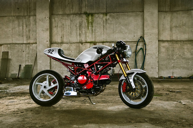 Le Topic du Café Racer - Page 12 Ducati_S2R_Cafe+Racer_3