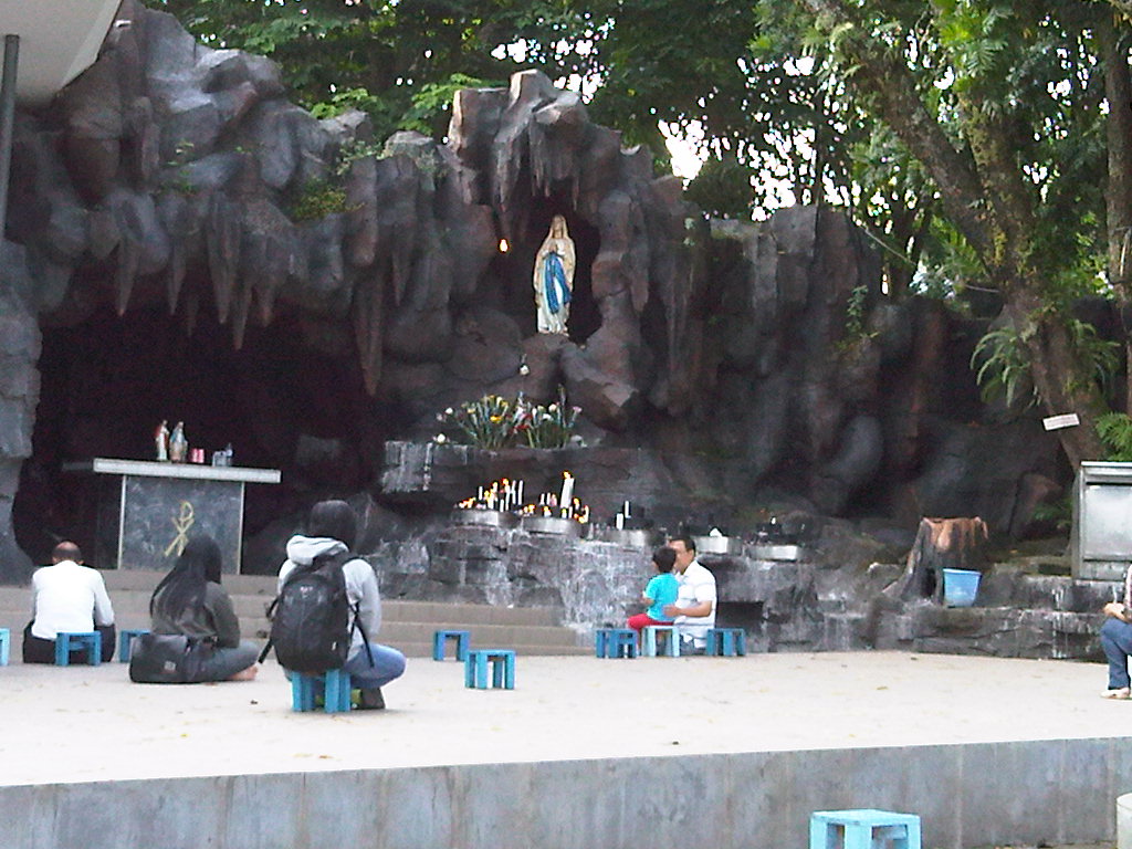 TEMPAT ZIARAH MARIA: GUA MARIA KEREP, AMBARAWA