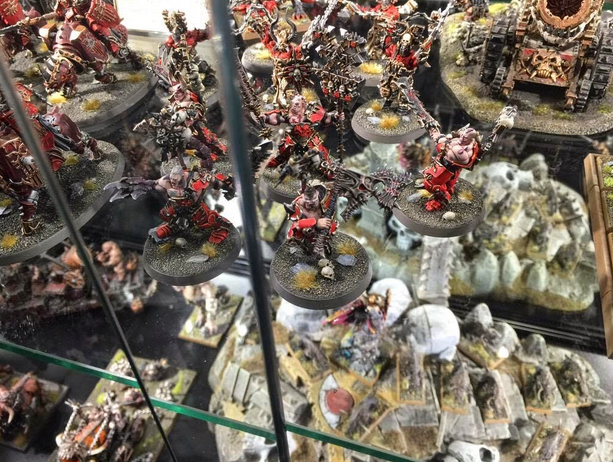 warhammerworld2.PNG