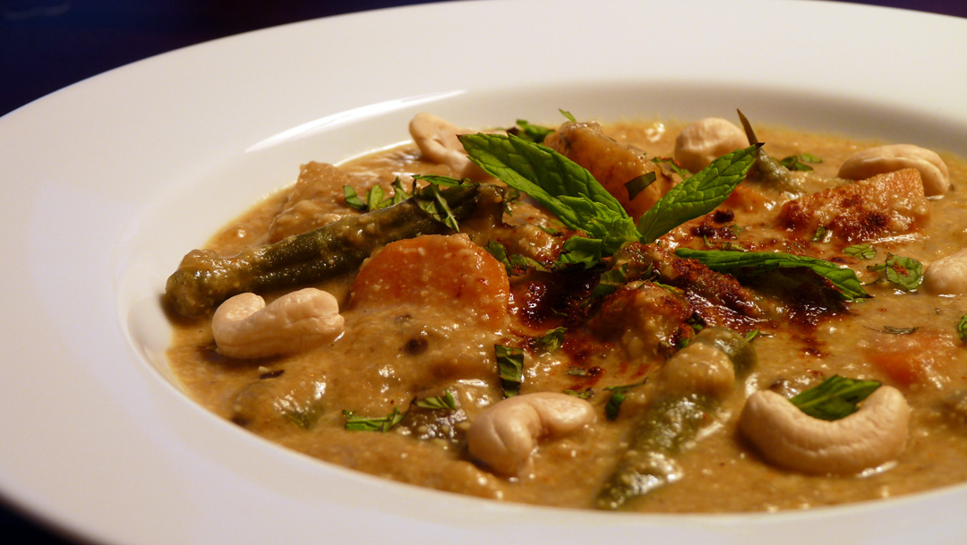 Summer Rolls, Thai Hummus and Coconut Curry for a Party