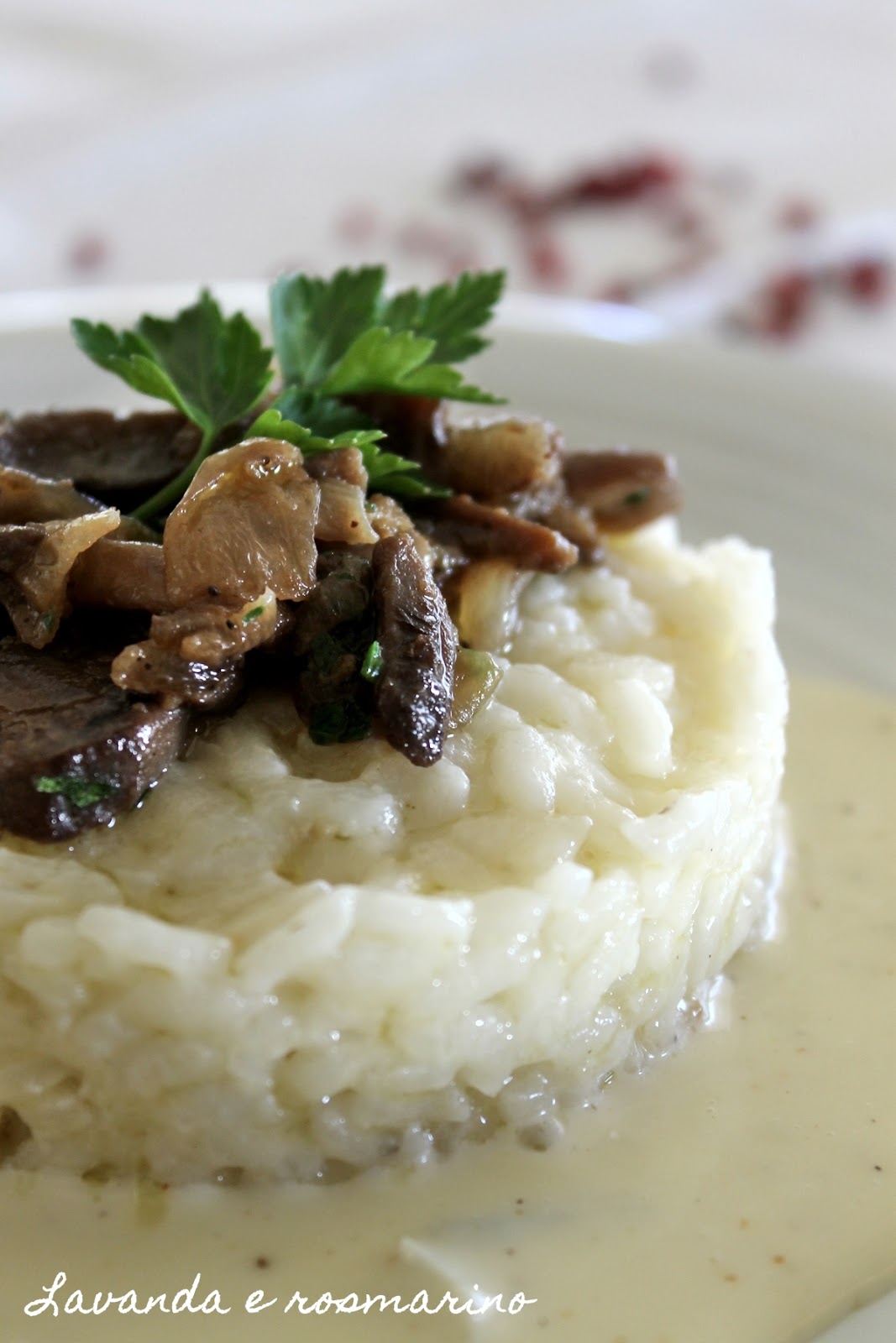 Lavanda e rosmarino Risotto con funghi e