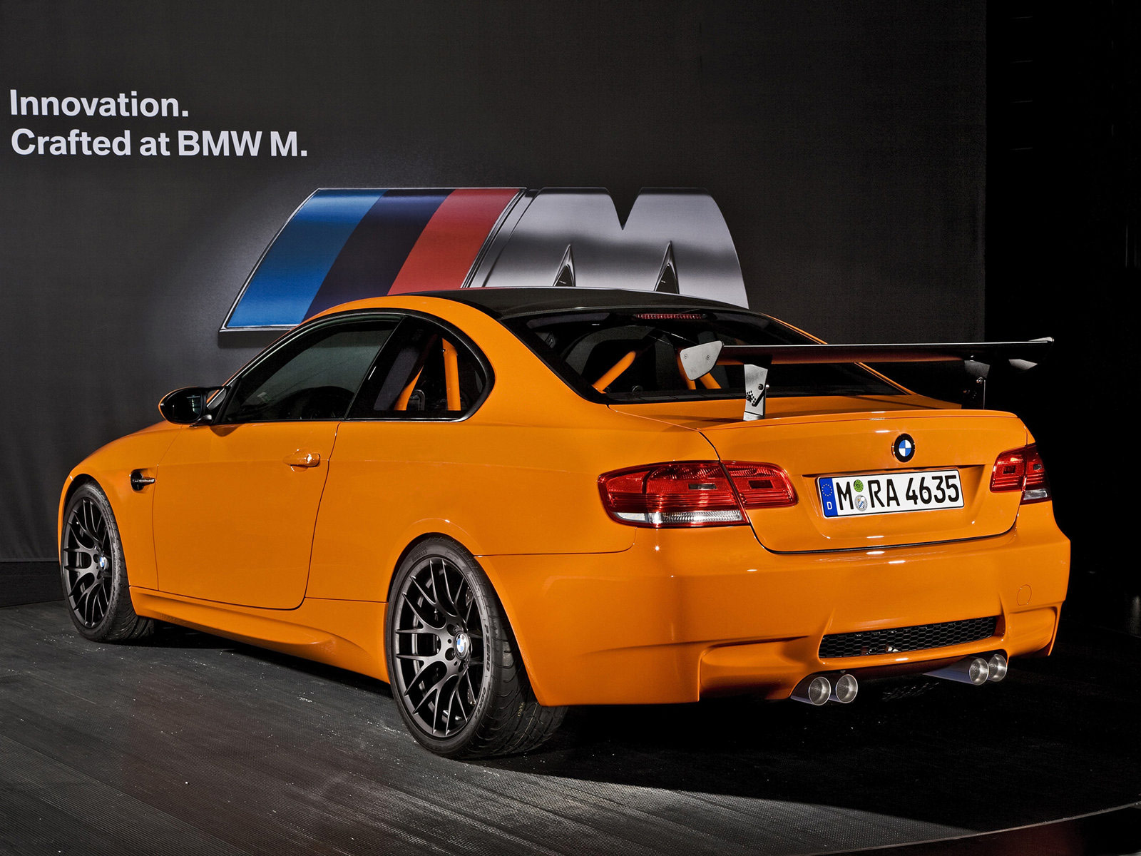 http://2.bp.blogspot.com/-vw0gstNYpUs/Th-w9YpEpQI/AAAAAAAAAPQ/U9ezH4HNSXI/s1600/BMW-desktop-wallpapers_M3_GTS_2011_2.jpg