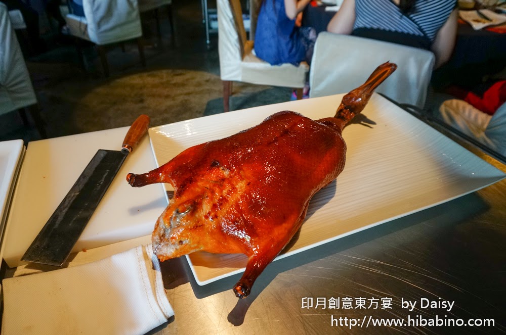 [食記] 台中‧市政路 創意烤鴨新吃法！每日限量‧藝鴨三吃 印月創意東方宴