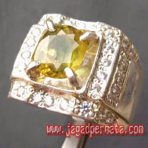 Batu Permata Bi-color Safir Batu Permata Bi-color Safir