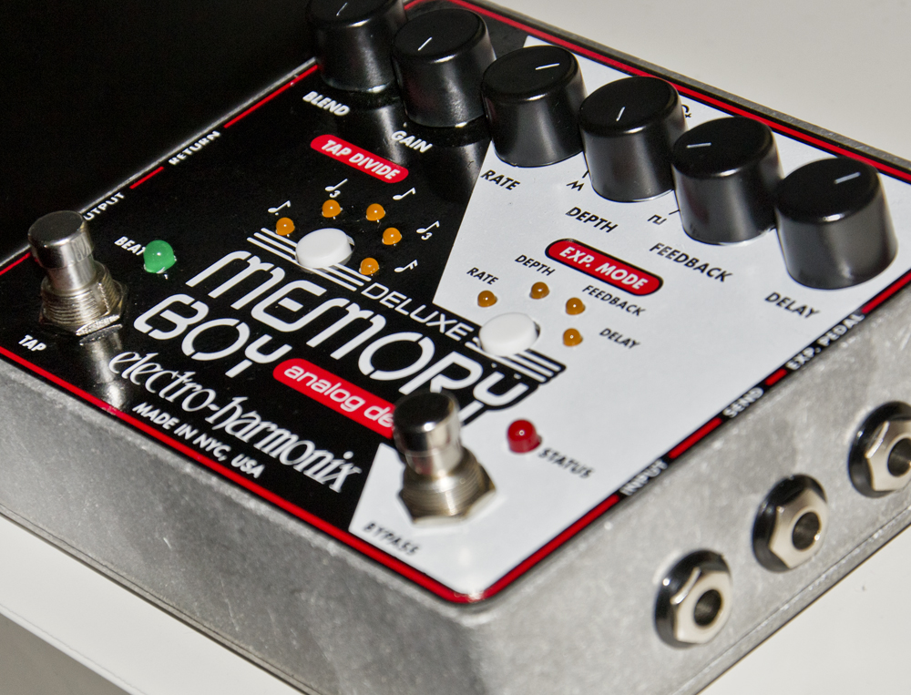 MOLEN Chronicles from the Lab BucketBrigade and Analog Delay