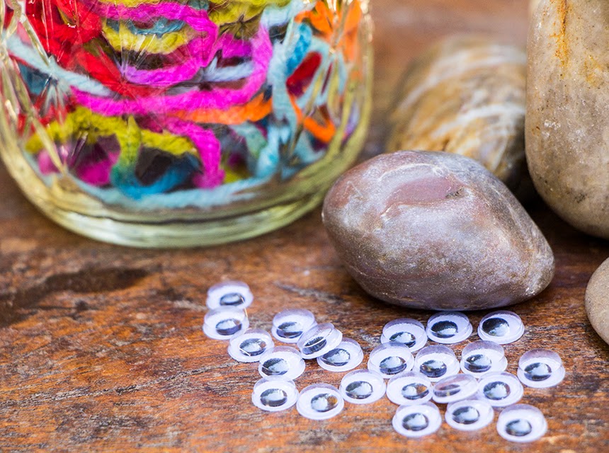 Tyas Handy Craft Membuat Kerajinan Tangan Dari Barang Bekas