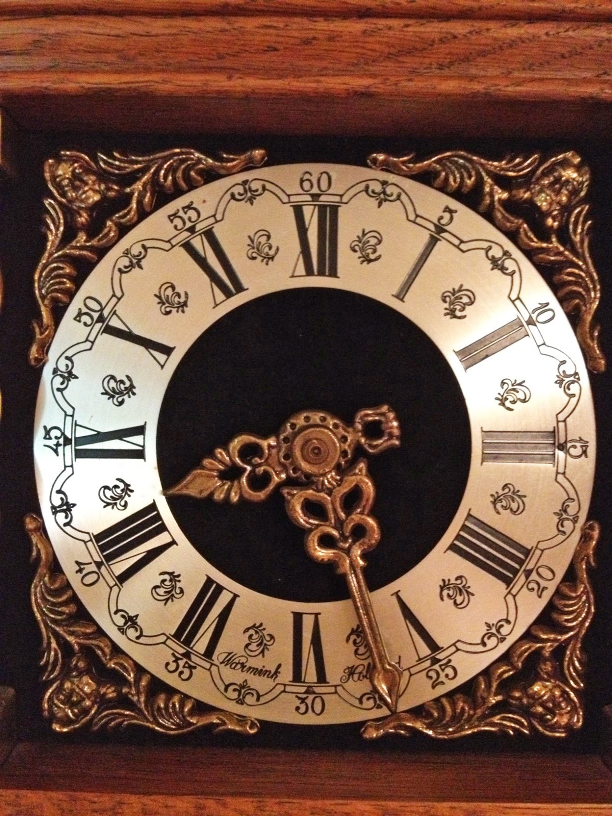 MARIETTE'S BACK TO BASICS {Our Dutch Atlas Zaanse Wall Clock in Oak}