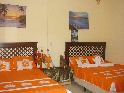 Ideas de decoración de cuartos infantiles en color naranja ~ Decoracion