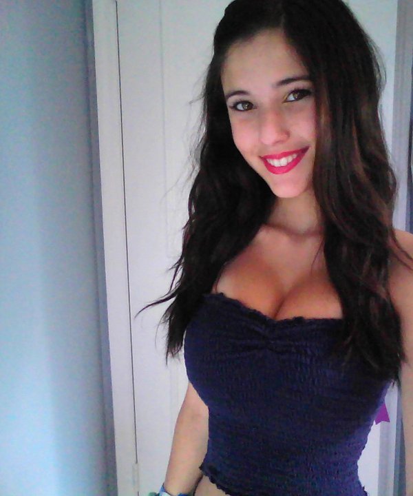 Dating profile cleavage