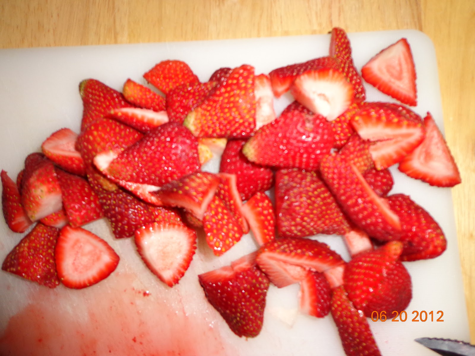 ♥ Mama 2 Multiples ♥ Strawberry Cool Whip Graham Cracker Dessert Recipe