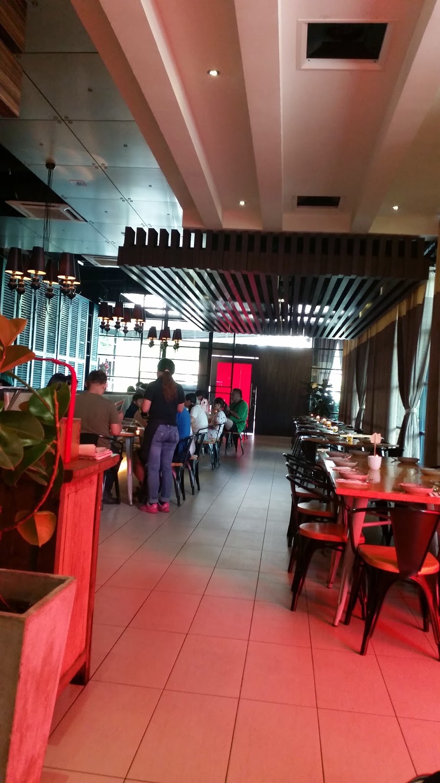 Rose' World At the car wash