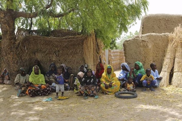 Mujeres y niños secuestrados en Nigeria Mujeres y niños secuestrados en Nigeria