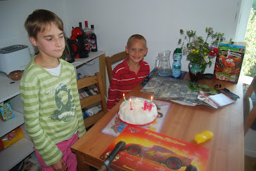 Abygaelle, JM and Alex with b'day cake