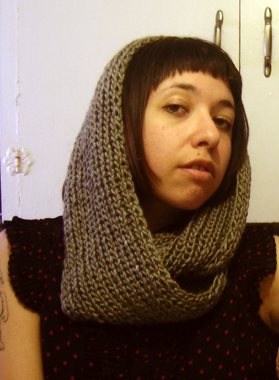 Gatuxedo A Blog About Stitching Infinity Scarf with Knitting Loom