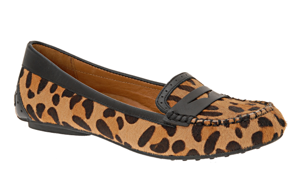 Girl It Up! August 2011