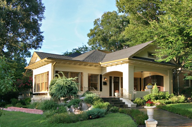 Yellow Brick House Trim Colors