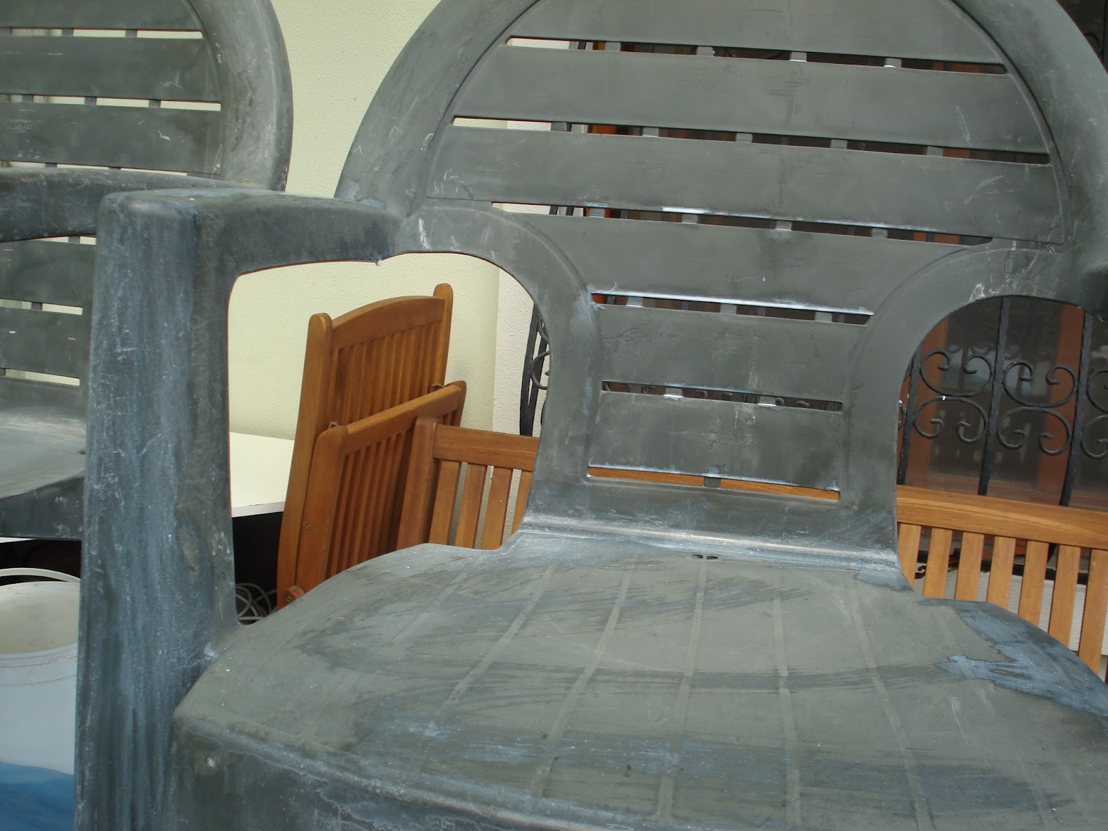 Wild Poppy Fields. Öncesi/sonrası Plastik sandalye