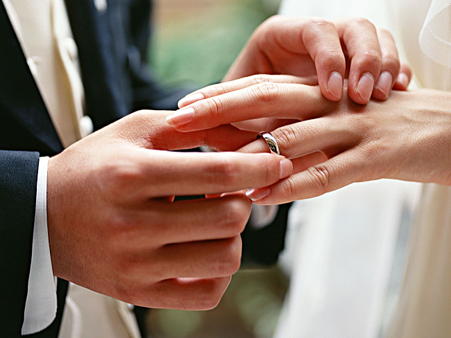 За 10 лет в Москве зарегистрировали брак более полутора тыся…