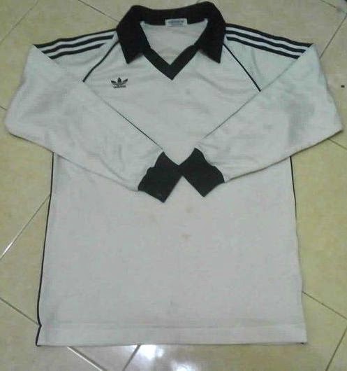 jom bundle vintage adidas koler lengan panjang sold jom bundle vintage adidas koler lengan panjang sold