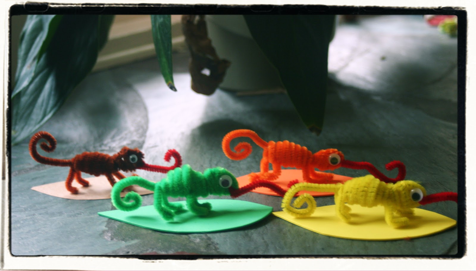 "Lines Across" Chameleon Pipe Cleaner Animals "A Color of His Own
