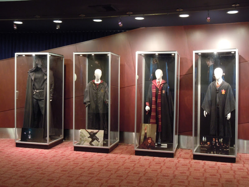 Hollywood Movie Costumes and Props: Original Harry Potter Hogwarts costumes  and more