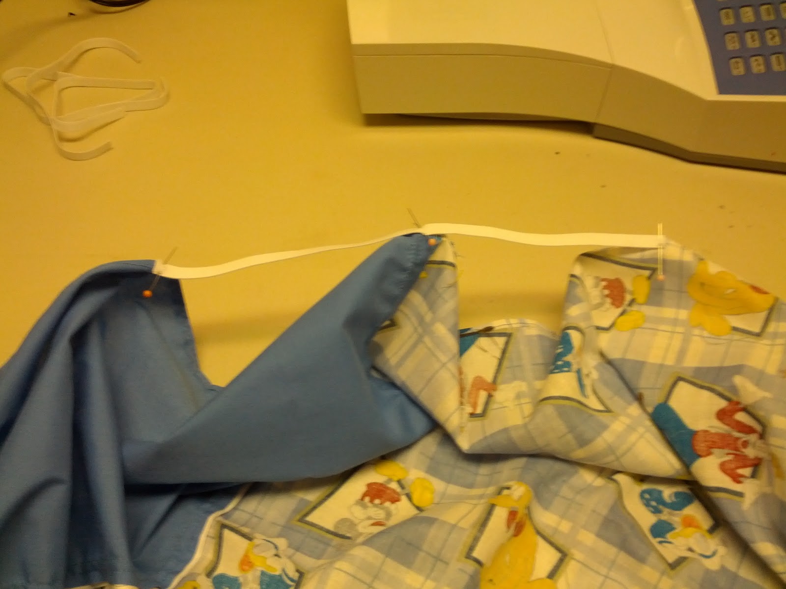 MadFoamingCat's Fumbled Creations How to Make Twin Fitted Sheets