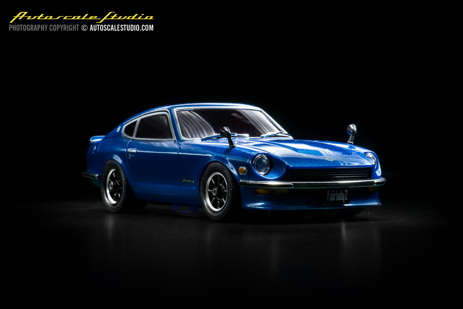 R246-1122 Nissan Fairlady 240Z-L (S30) blue | autoscale ...