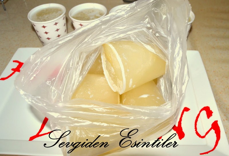 Sevgiden Esintiler Ev Yapımı Et Suyu Nasıl Yapılır?