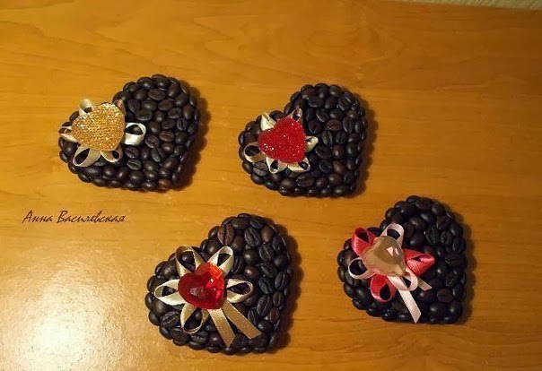 Сердце из кофейных зерен поделки Сердце из кофейных зерен поделки
