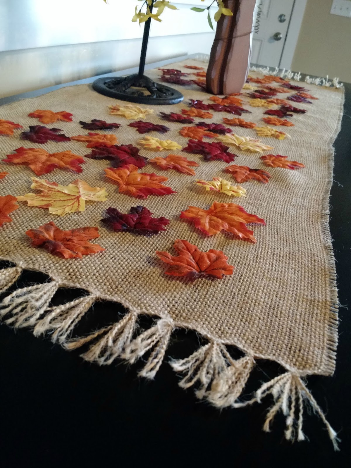 DIY NoSew Burlap Table Runner with Tassels Sunshine and Munchkins