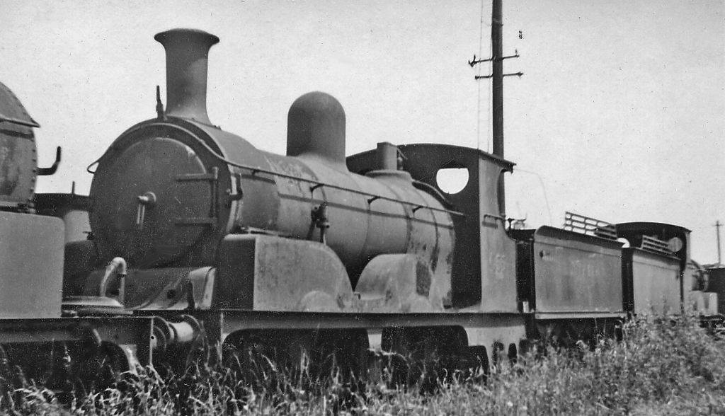 No 555 used for Victoria's funeral train in scrap line.