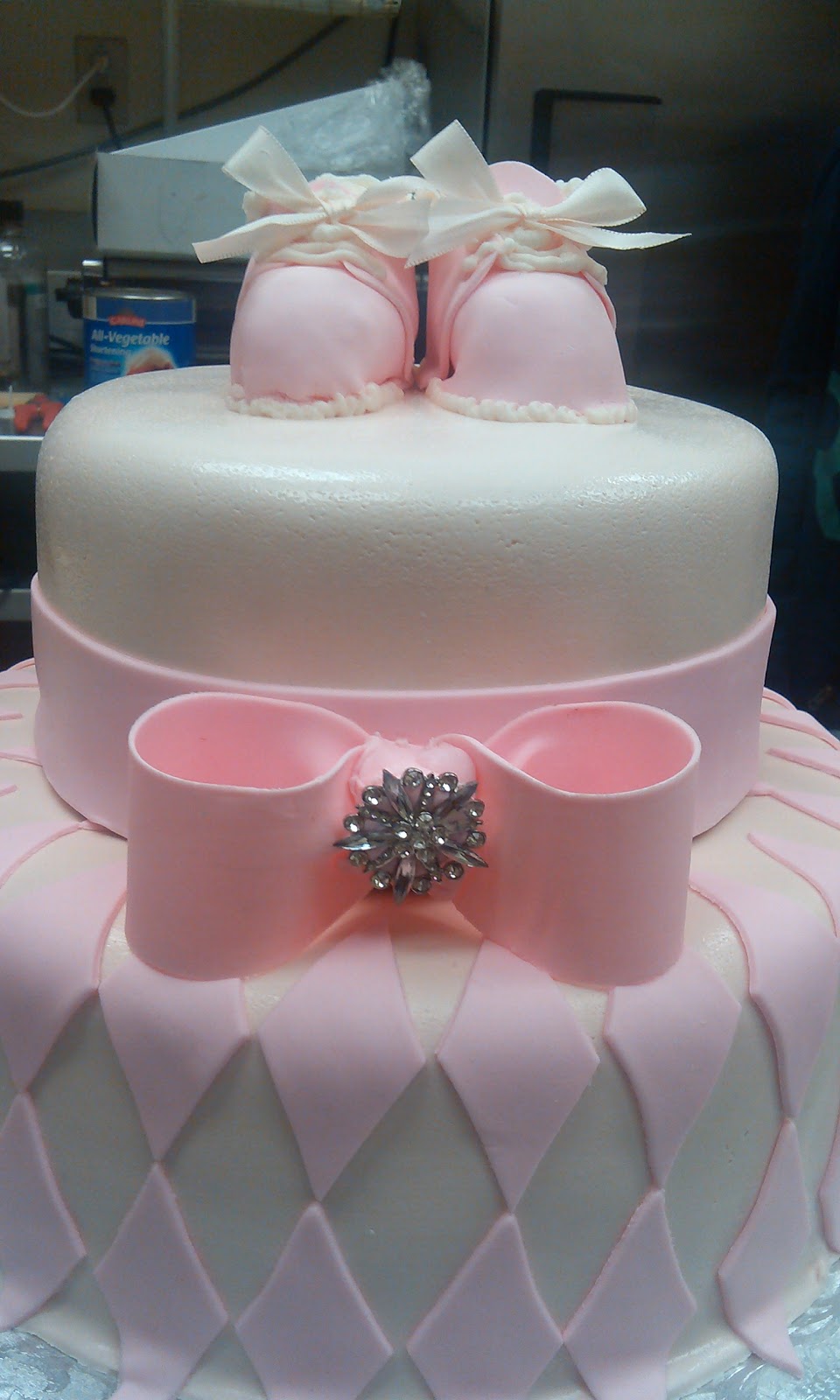 CAFE AROMAS Baby Bootie Fondant Cake