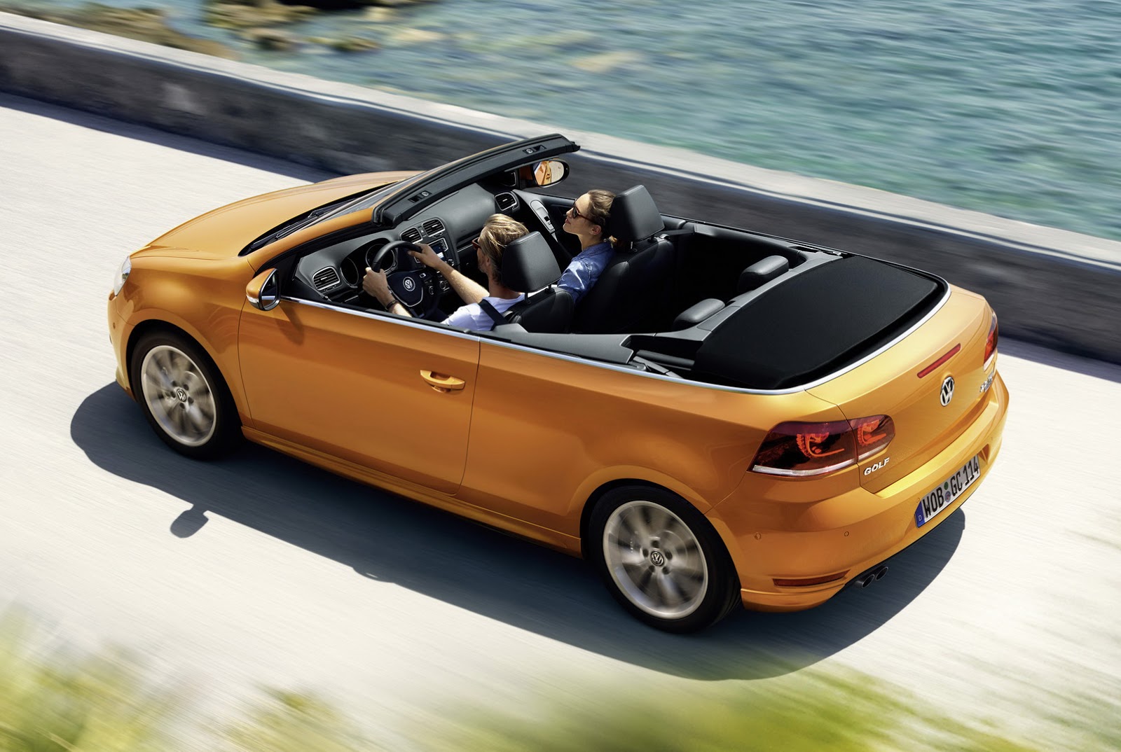2016-VW-Golf-Cabrio-2.jpg